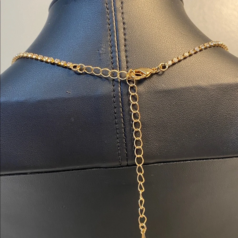 Bedazzled necklace - Picture 2 of 4